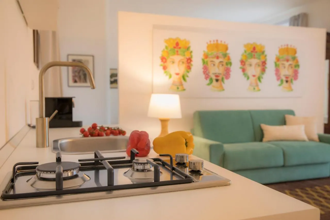 Residenza Lago Syracuse Apartment