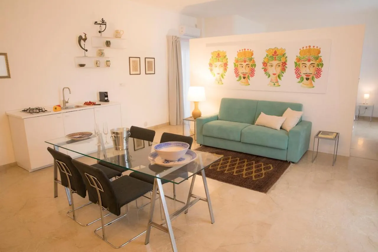 Residenza Lago Syracuse Apartment